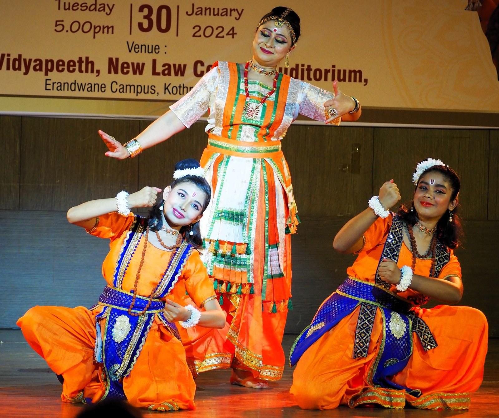 आसामी सत्त्रिया नृत्यविष्कारातून साकारले गीतरामायण आयसीसीआर आणि भारती विद्यापीठातर्फे आयोजन !!